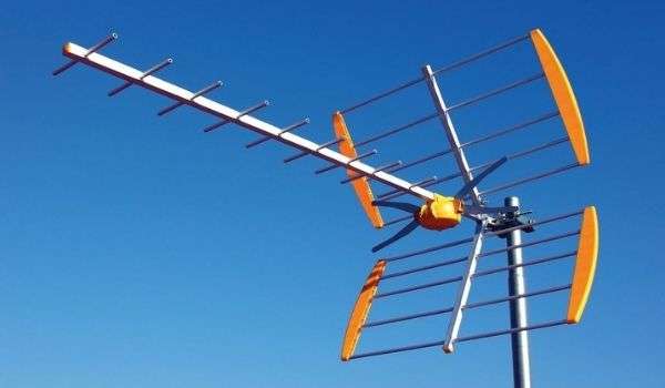Antenne TV et supports