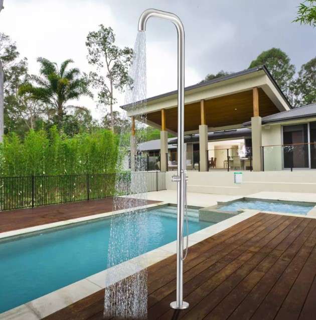 Douche de jardin