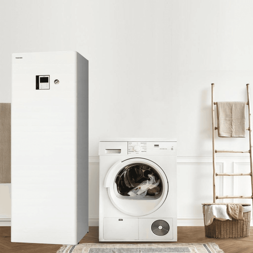 Toshiba Estía All-In-One Air Source Heat Pump Set Alfa Y 65 8 kW 210 Liters - Three-Phase with reference ESTIAALLINONEALFAY65 from the brand TOSHIBA