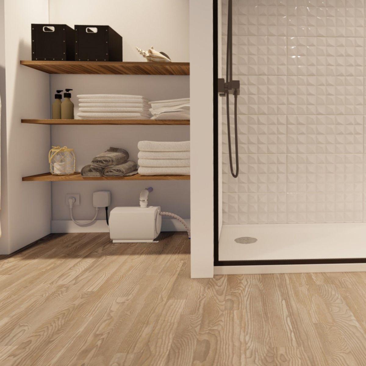 Pompe à eau aspirante avec siphon pour douche SFA Sanifloor+ 3 avec la référence HIFLOOR3 de la marque SFA SANITRIT