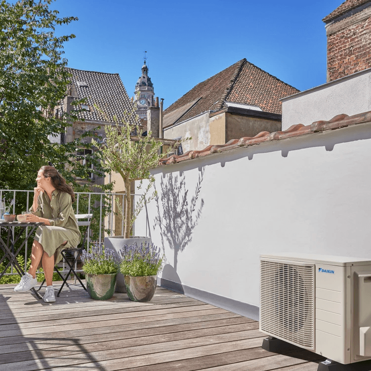 Climatiseur 2x1 avec wifi Daikin Perfera 2,5 kW + 4,2 kW avec la référence KITDAIPER2MXM50A2542 de la marque DAIKIN