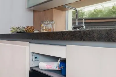 Filtre à eau pour optimiser l'eau potable BWT AQA M300 avec la référence 812592 de la marque ATH